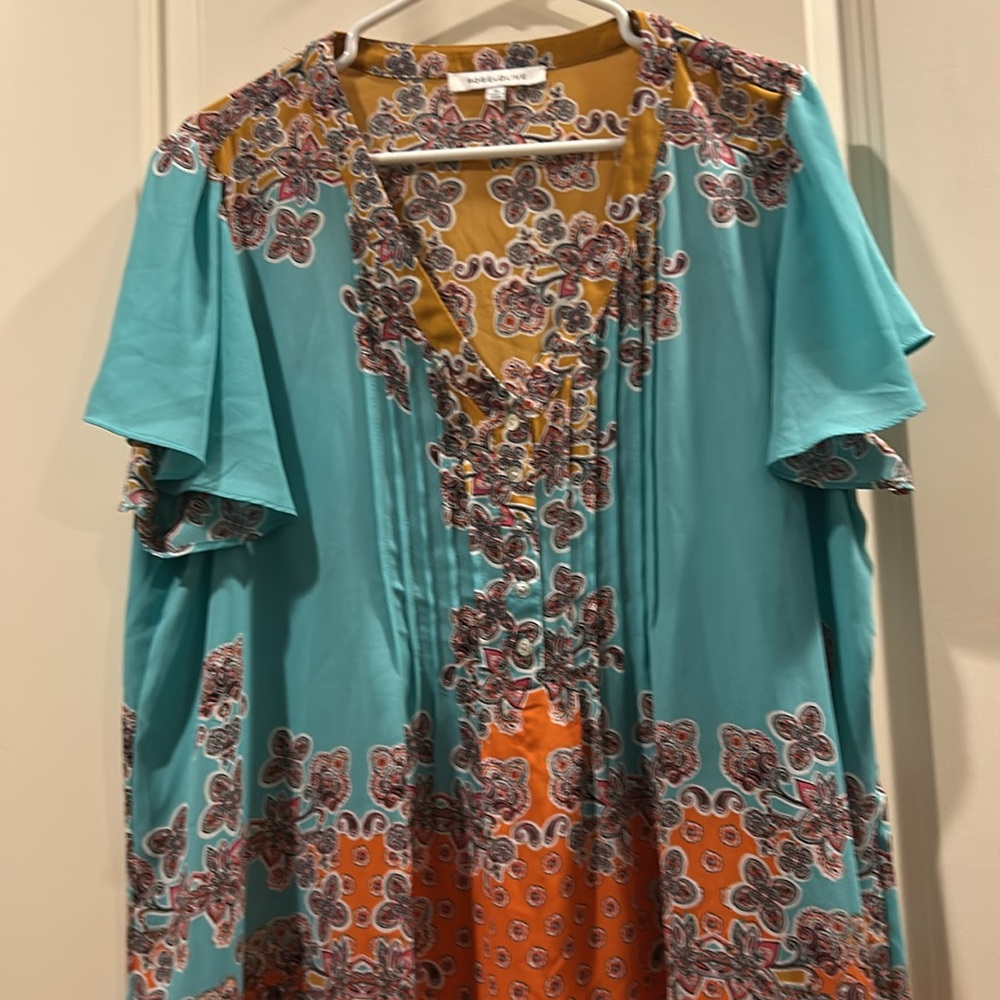 Rose + Olive floral tunic 1/2 button down  top pleats flowy short sleeve size 1X